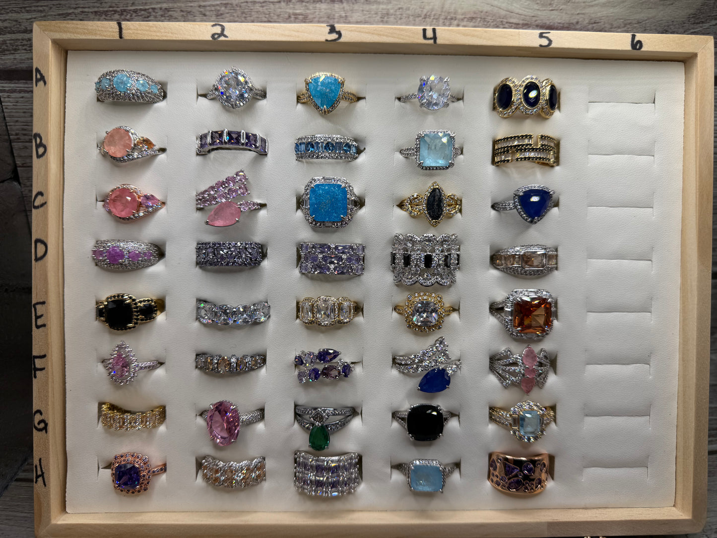 SIZE 8 RING BOARD NEW NEWS