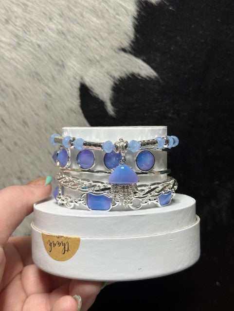 ST44442- TIMELESS ELEGANCE JELLYFISH SPRING STACK